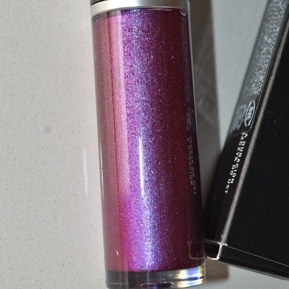 MAC Grand Illusion Liquid Lipcolour *QUEEN'S VIOLET* Limited Edition BNIB RARE - Picture 7 of 10